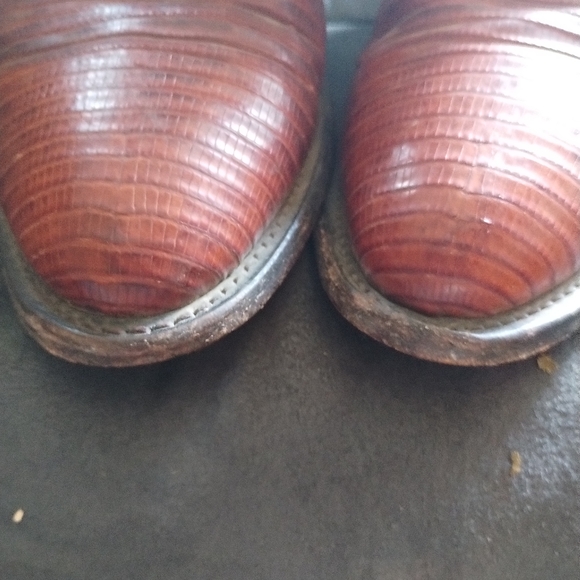 Tony Lama genuine alligator skin cowboy boots - Picture 2 of 4